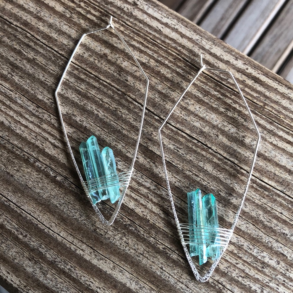 Sea Green Crystal Threader Earrings! - Picture 2 of 5